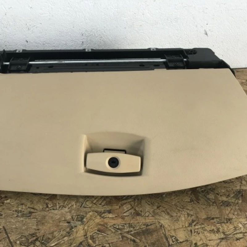Torpedou crem / BMW Seria 5 E60 2008 / Interior