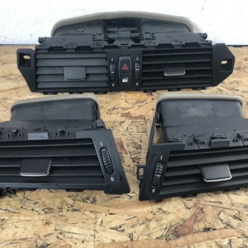 Grila aer bord / BMW Seria 5 E60 2008 / Interior