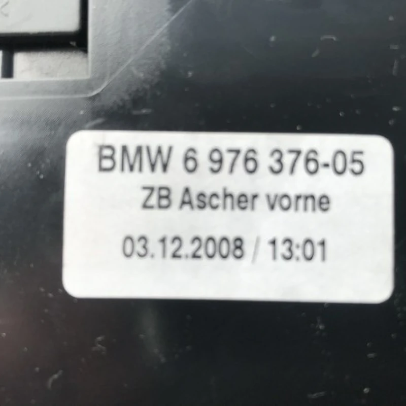 Scrumiera / BMW Seria 5 E60 2009 / Interior