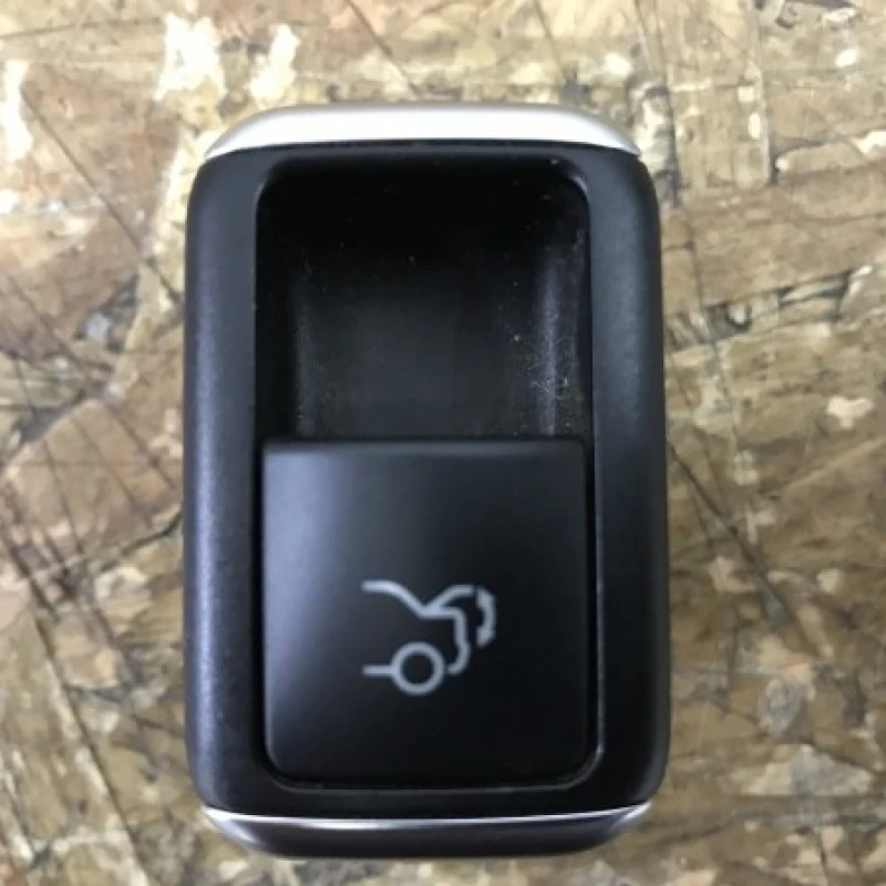 Buton portbagaj haion Mercedes-Benz 