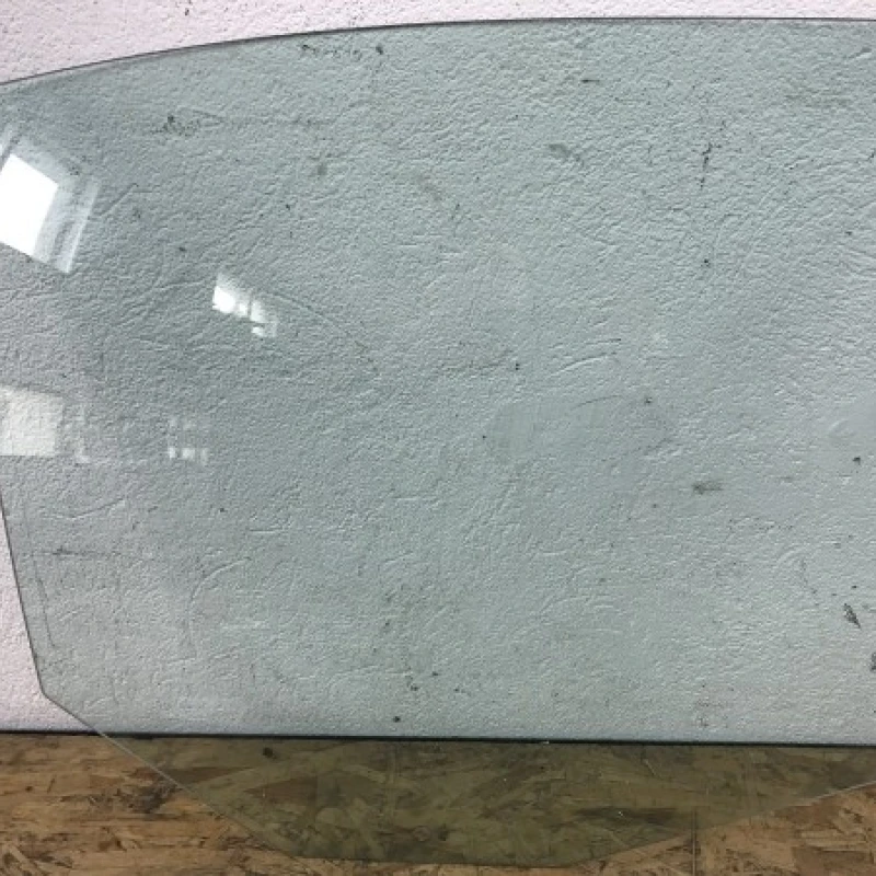 Geam stanga spate / BMW Seria 5 E60 2009 / Caroserie, oglinzi si faruri