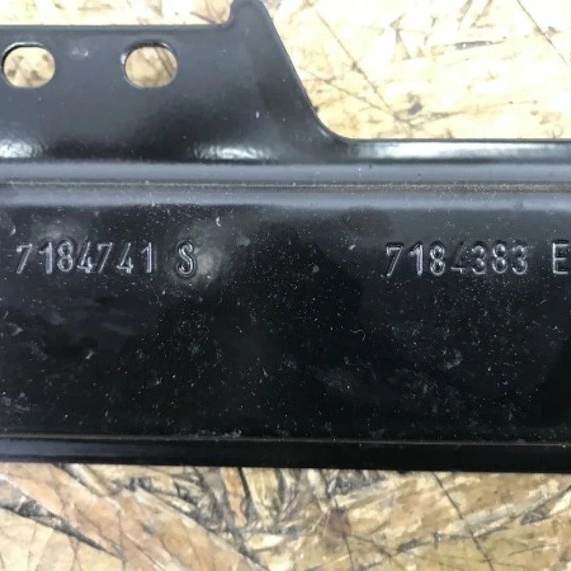 Macara cu Motoras stanga fata / BMW Seria 5 E60 2009 / Caroserie, oglinzi si faruri