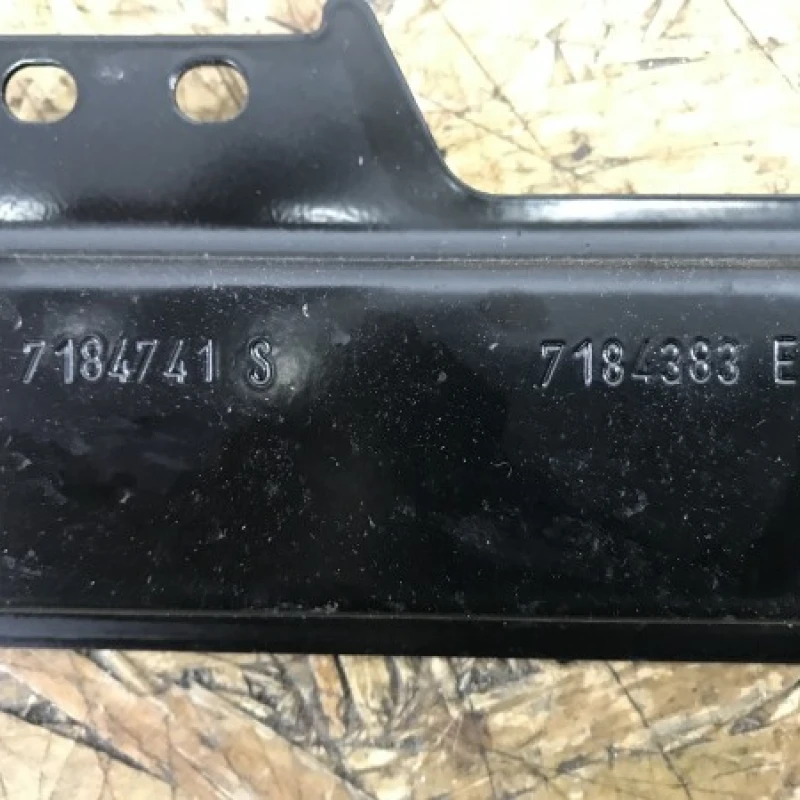Macara cu Motoras stanga fata / BMW Seria 5 E60 2009 / Caroserie, oglinzi si faruri