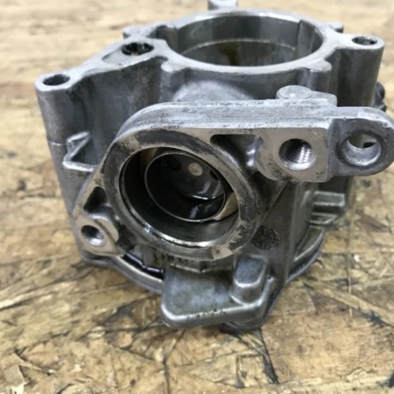 Pompa vacum / Volkswagen Passat B6 2008 / Motor, racire si evacuare