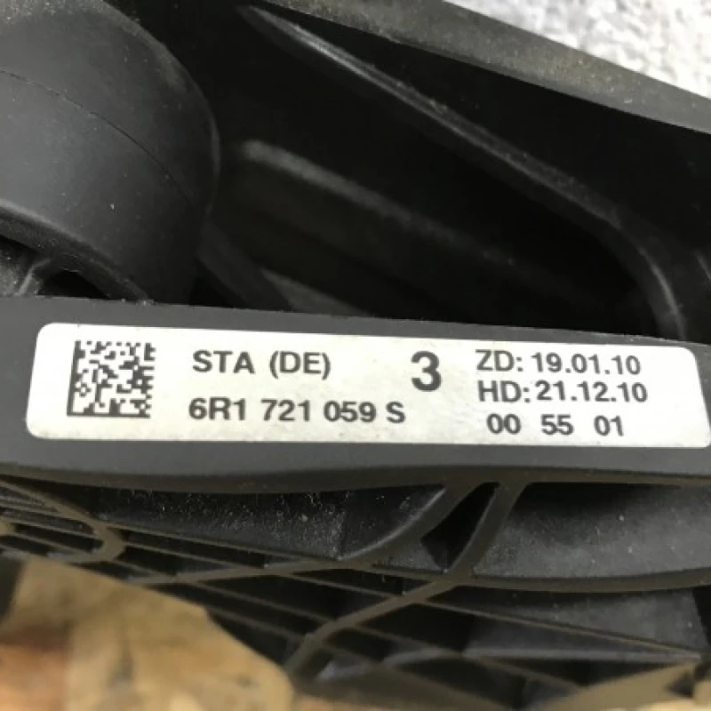 Pedala ambreaj / Skoda Fabia MK2 5J 2011 / Interior
