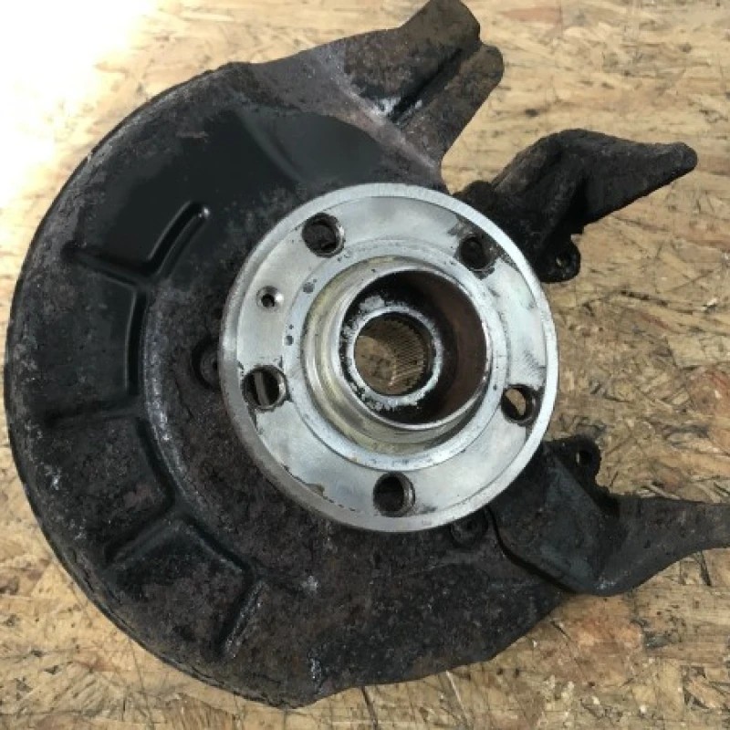 Fuzeta dreapta fata / Skoda Fabia MK2 5J 2011 / Directie si suspensie