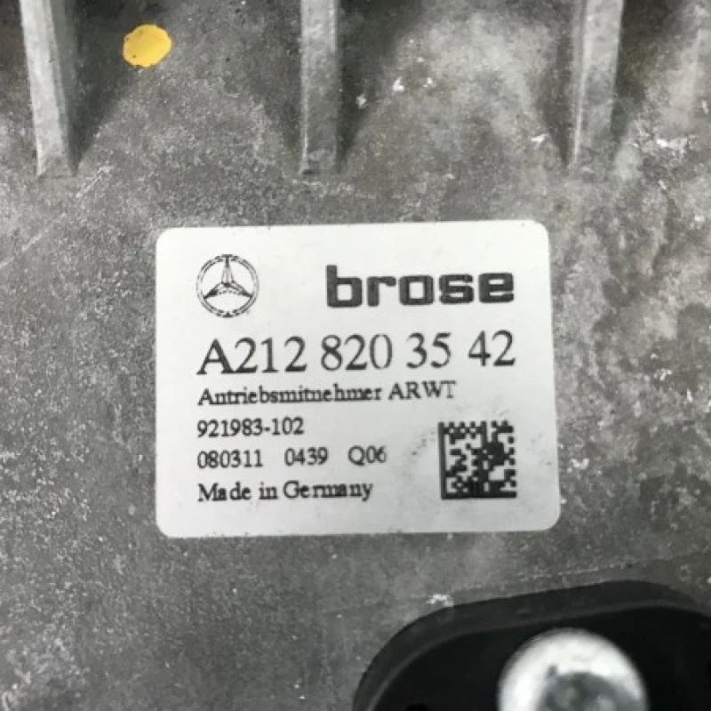 Broasca Motoras haion / Mercedes-Benz GLK Class X204 2011 / Audio si electronice