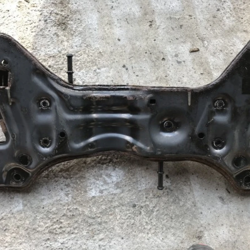 Jug cadru motor / Skoda Fabia MK2 5J 2011 / Caroserie, oglinzi si faruri