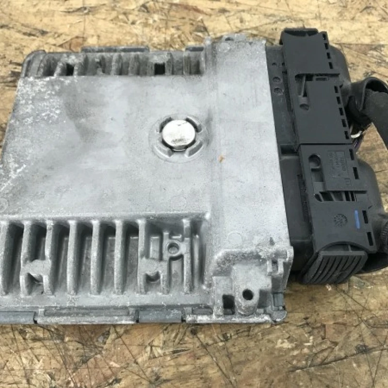 Calculator motor ECU Skoda 