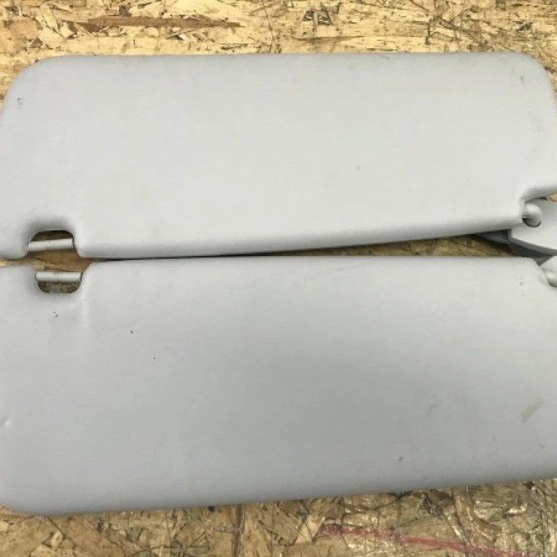 Parasolar interior gri / BMW Seria 5 E60 2009 / Interior