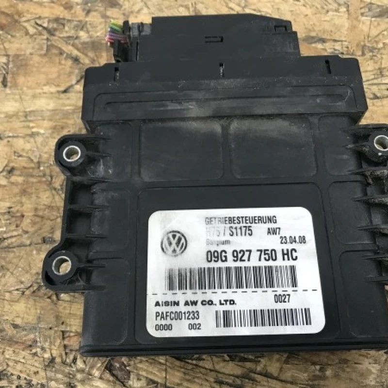 Calculator cutie automata / Volkswagen Passat B6 2008 / Audio si electronice