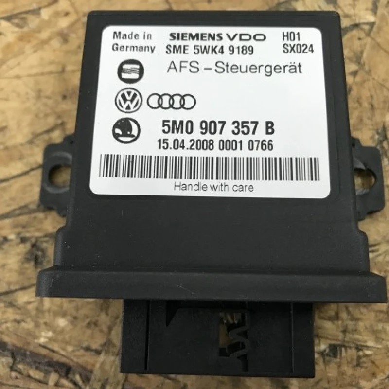 Calculator far xenon / Volkswagen Passat B6 2008 / Audio si electronice