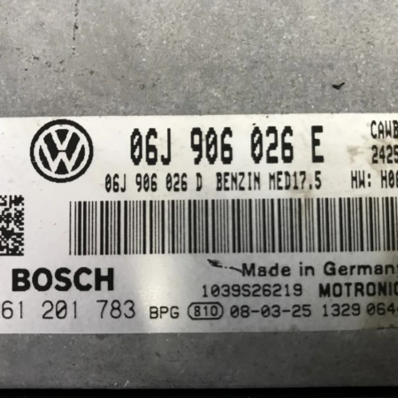 Calculator motor ECU / Volkswagen Passat B6 2008 / Audio si electronice