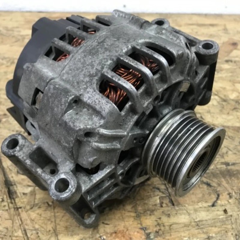 Alternator / Volkswagen Passat B6 2008 / Audio si electronice