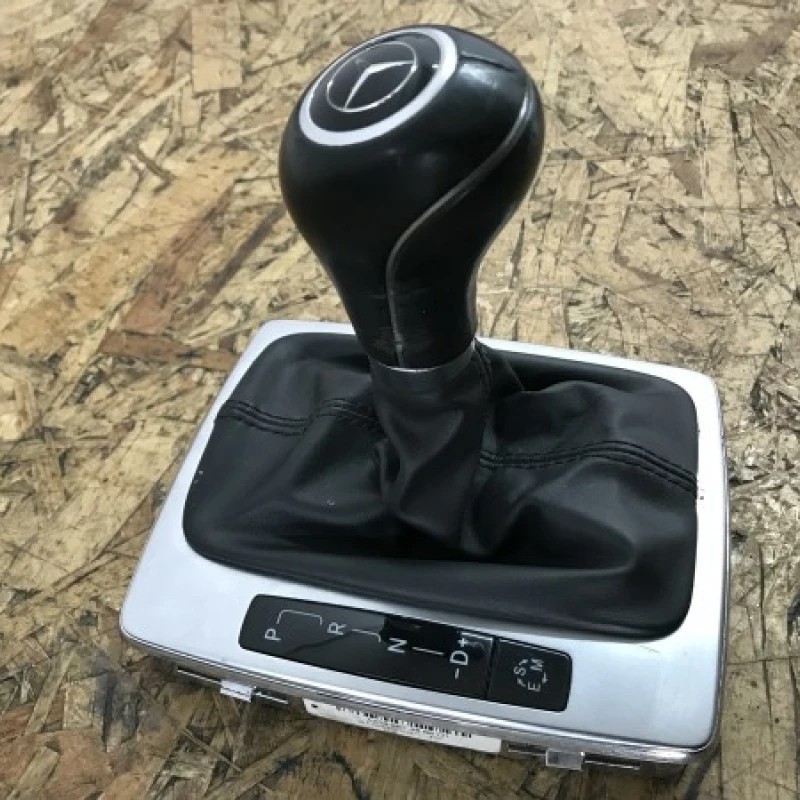 Ornament schimbator cu manson schimbator / Mercedes-Benz GLK Class X204 2011 / Interior