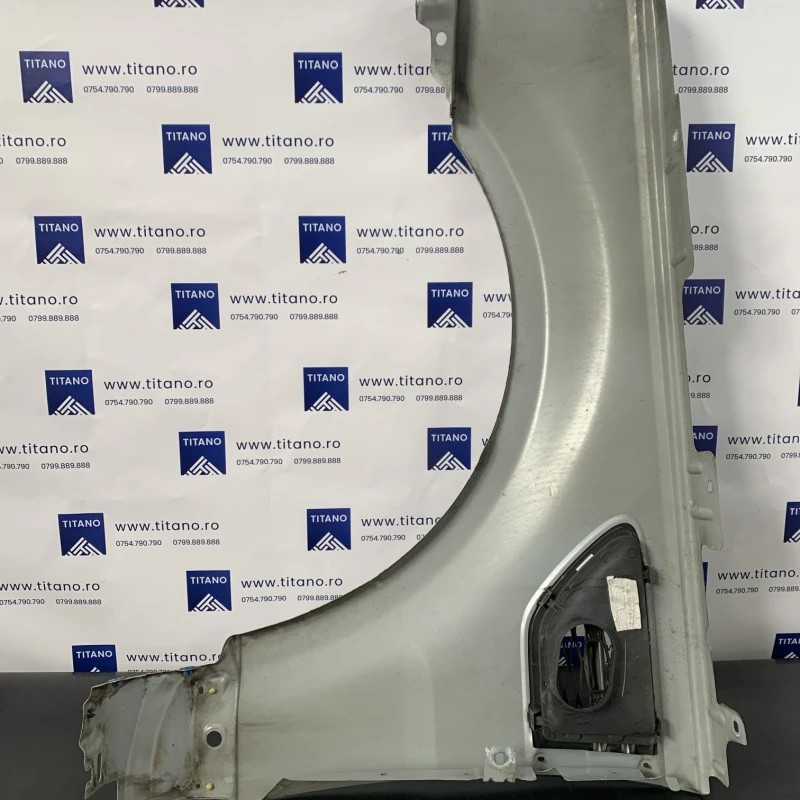 Aripa dreapta fata / Land Rover Range Rover Sport Range Rover Sport 2011 / Caroserie, oglinzi si faruri