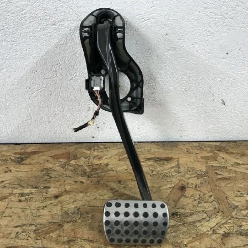 Pedala frana / Mercedes-Benz GLK Class X204 2011 / Caroserie, oglinzi si faruri