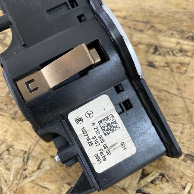 Bloc lumini / Mercedes-Benz GLK Class X204 2011 / Audio si electronice