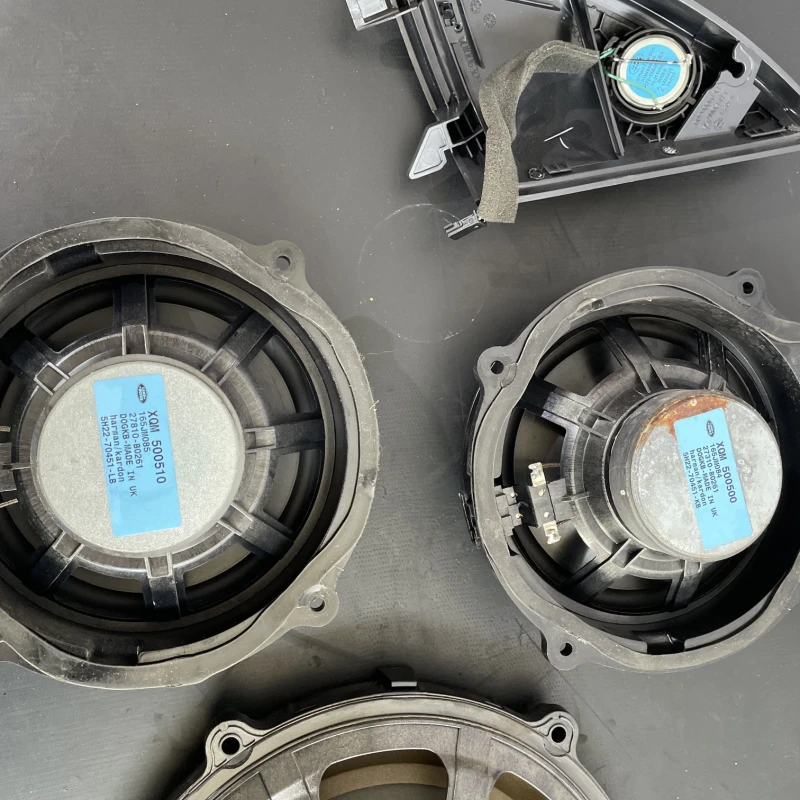 Set boxe harman/kardon / Land Rover Range Rover Sport Range Rover Sport 2011 / Audio si electronice