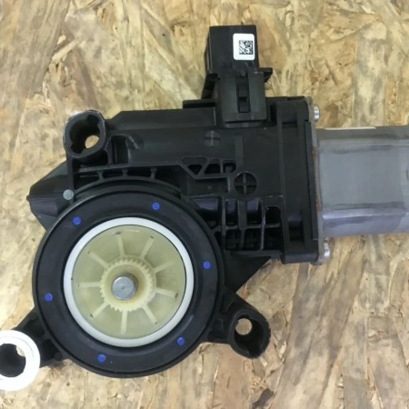Motoras macara stanga spate / Skoda Fabia MK2 5J 2011 / Interior