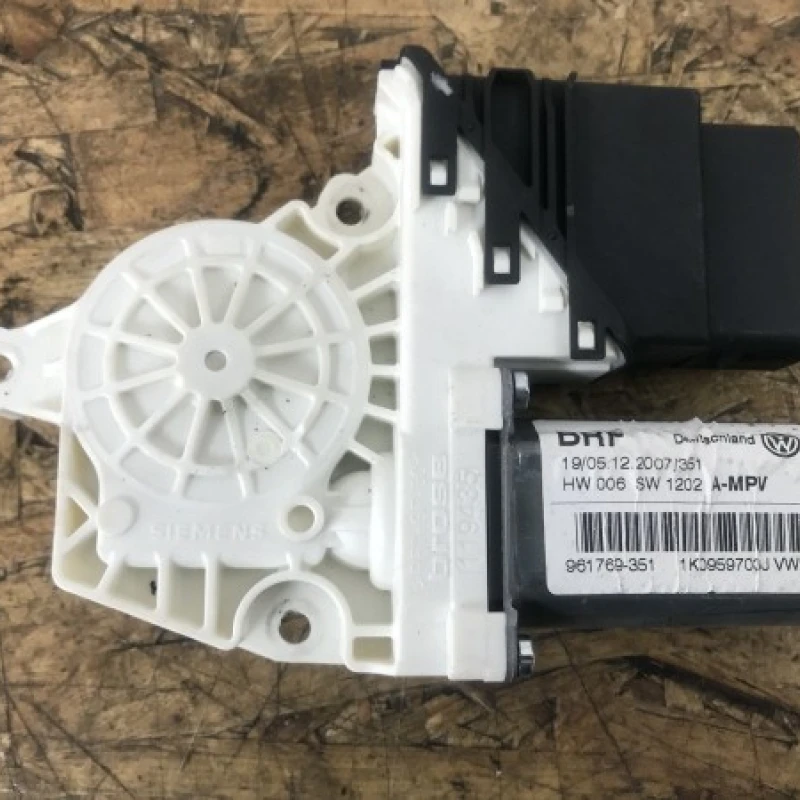 Motoras usa stanga spate cu modul Volkswagen 