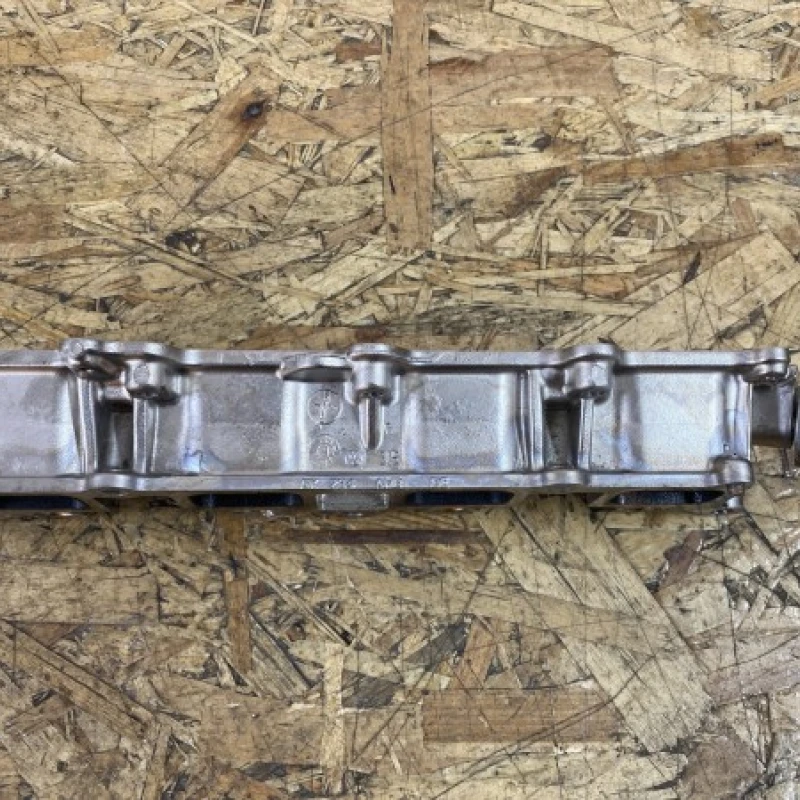 Rampa injectoare / Volkswagen Golf MK6 2009 / Motor, racire si evacuare