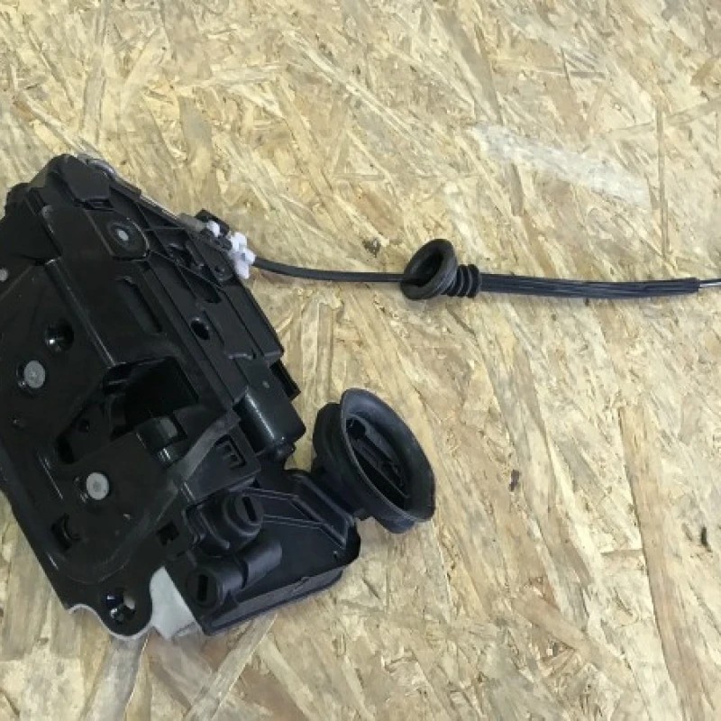 Iala broasca usa dreapta spate / Volkswagen Golf MK6 2009 / Caroserie, oglinzi si faruri