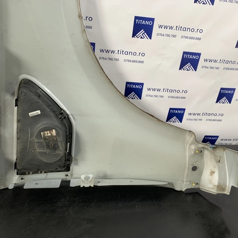 Aripa stanga fata / Land Rover Range Rover Sport Range Rover Sport 2011 / Caroserie, oglinzi si faruri