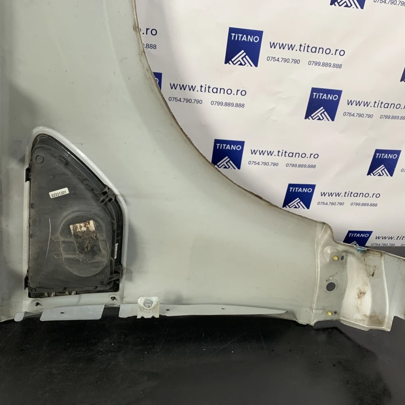 Aripa stanga fata / Land Rover Range Rover Sport Range Rover Sport 2011 / Caroserie, oglinzi si faruri