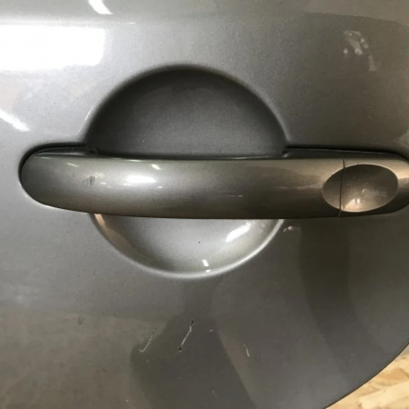 Miner usa stingÄƒ spate Volkswagen 
