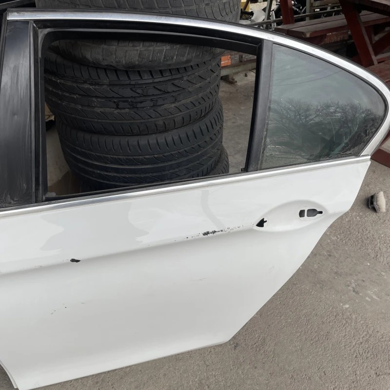 Usa stanga spate / BMW Seria 5 F10 2012 / Caroserie, oglinzi si faruri