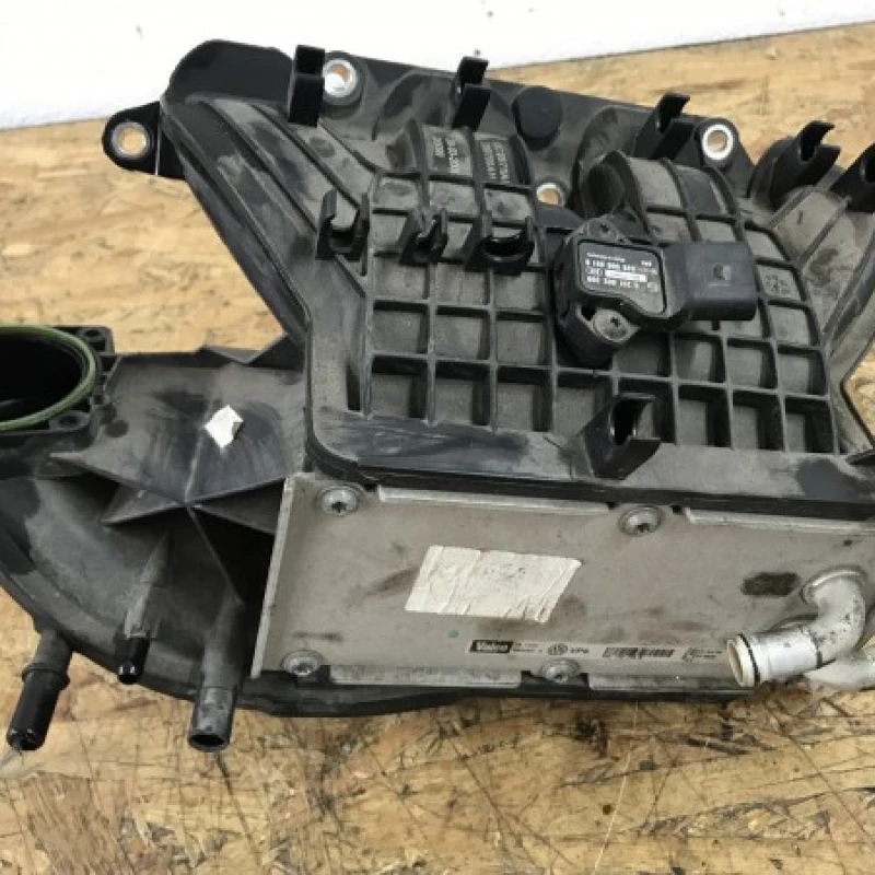 Galerie admisie / Volkswagen Golf MK6 2009 / Motor, racire si evacuare