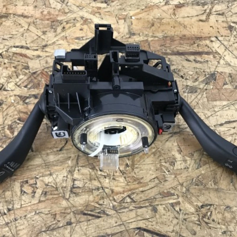 Spirala volan completa / Volkswagen Golf MK6 2009 / Audio si electronice