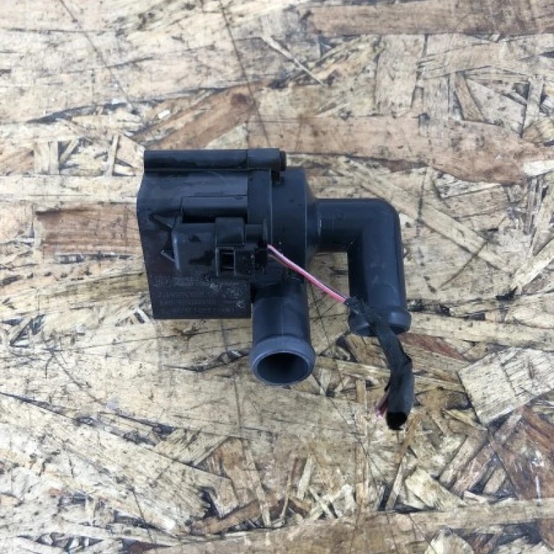 Pompa recirculare apa / BMW Seria 5 F10 2012 / Motor, racire si evacuare