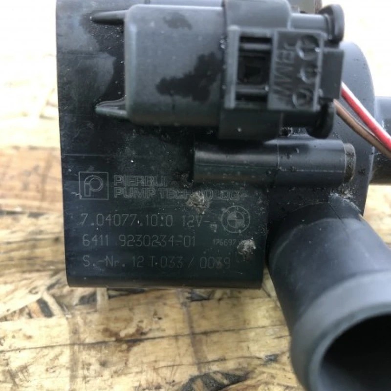 Pompa recirculare apa / BMW Seria 5 F10 2012 / Motor, racire si evacuare