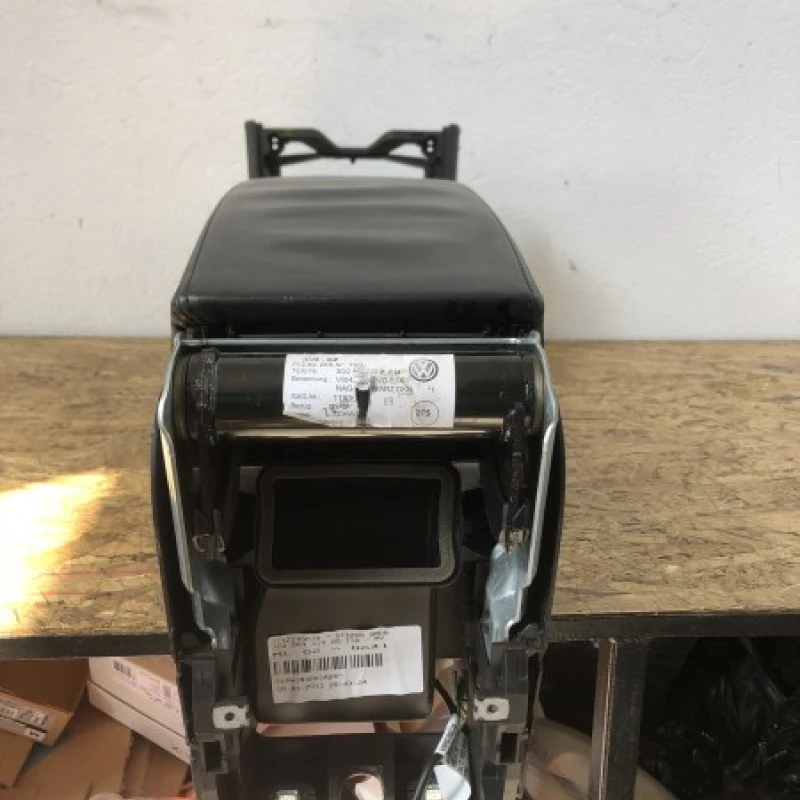 Cotiera de piele B7 / Volkswagen Passat B6 2008 / Interior