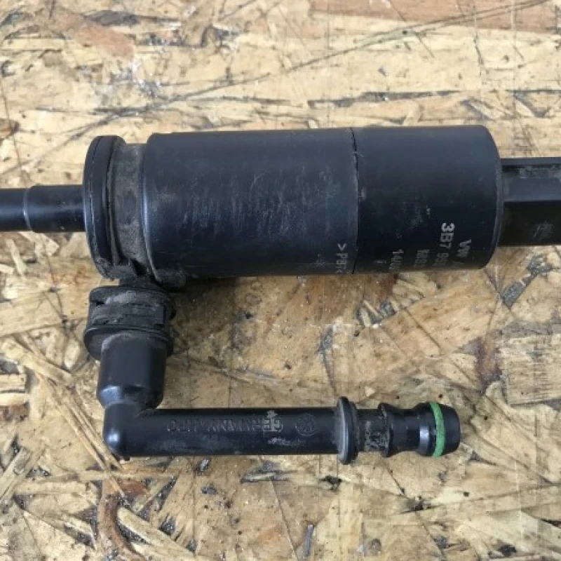 Motoras spalator far / Volkswagen Golf MK6 2009 / Motor, racire si evacuare