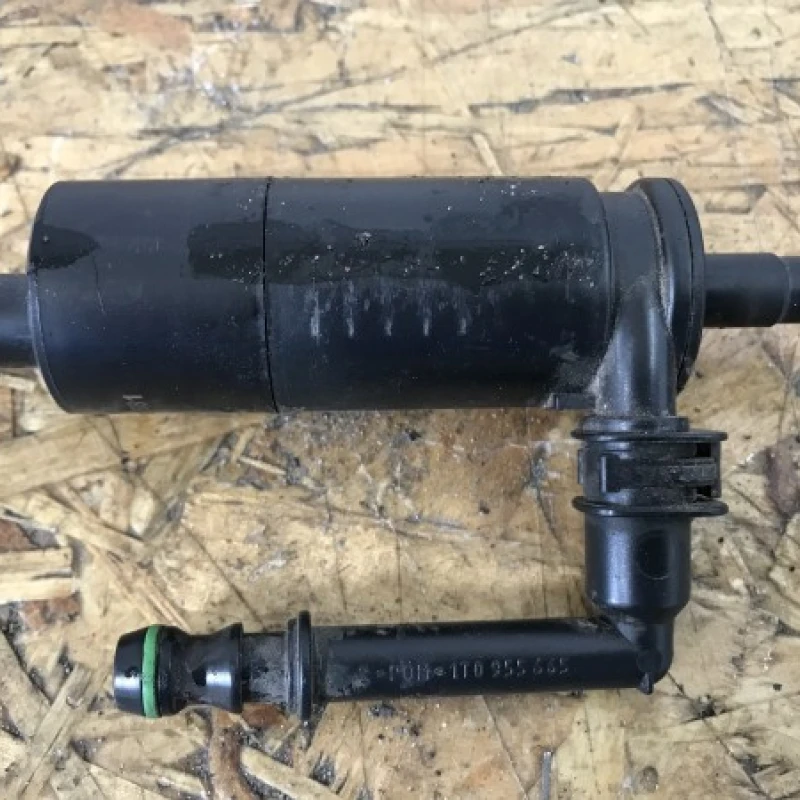 Motoras spalator far / Volkswagen Golf MK6 2009 / Motor, racire si evacuare
