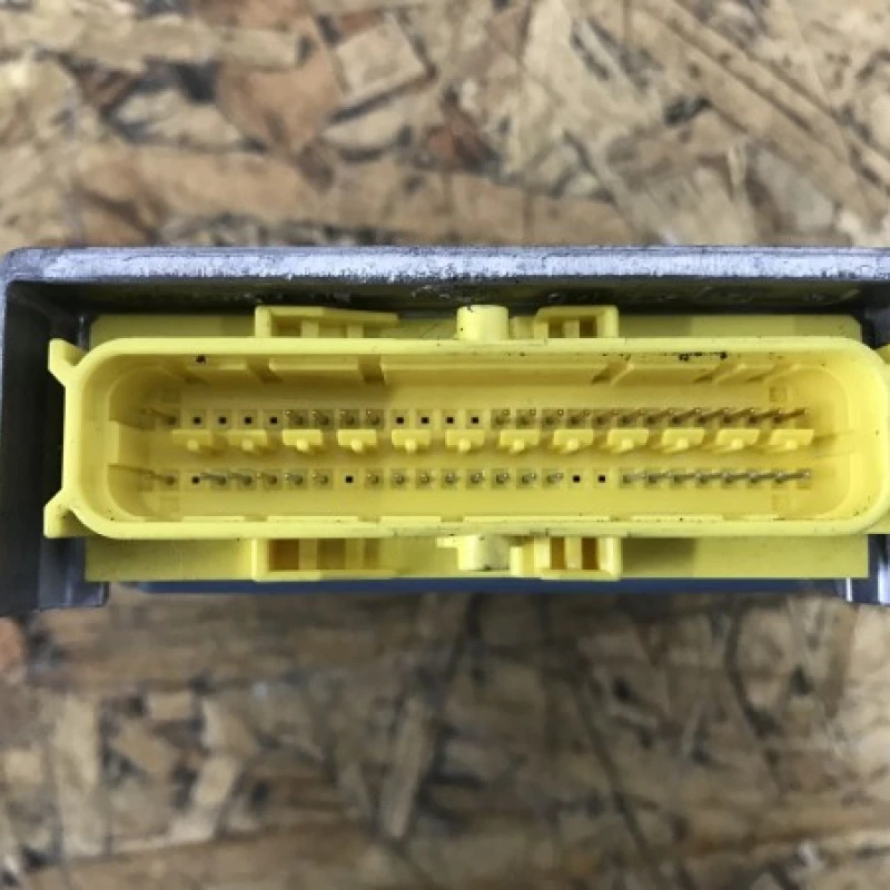 Modul calculator airbag / Volkswagen Touran 1T 2014 / Audio si electronice