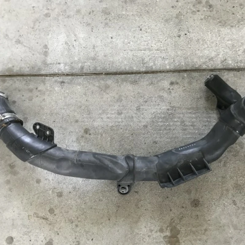 Tub interculer / Volkswagen Touran 1T 2014 / Motor, racire si evacuare