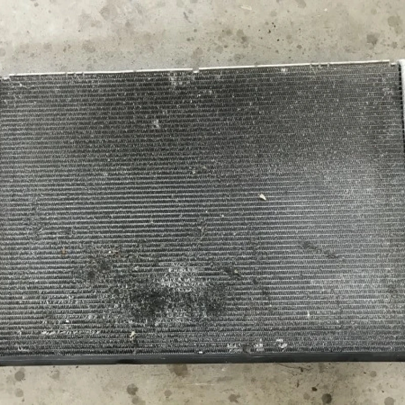 Radiator racire apa / Volkswagen Touran 1T 2014 / Motor, racire si evacuare