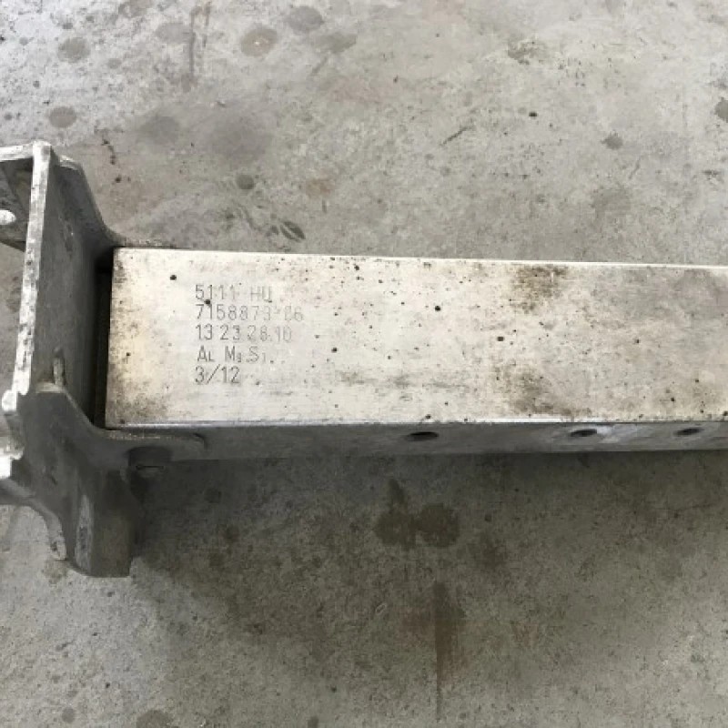 Intaritura bara fata extensie stg / BMW Seria 5 F10 2012 / Caroserie, oglinzi si faruri