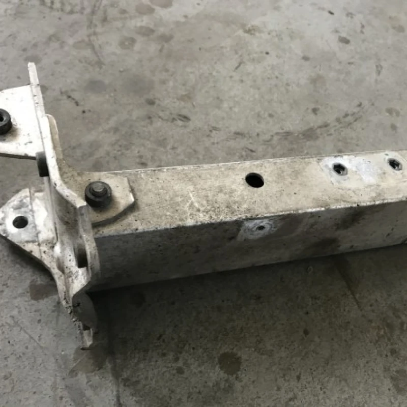 Intaritura bara fata extensie stg / BMW Seria 5 F10 2012 / Caroserie, oglinzi si faruri