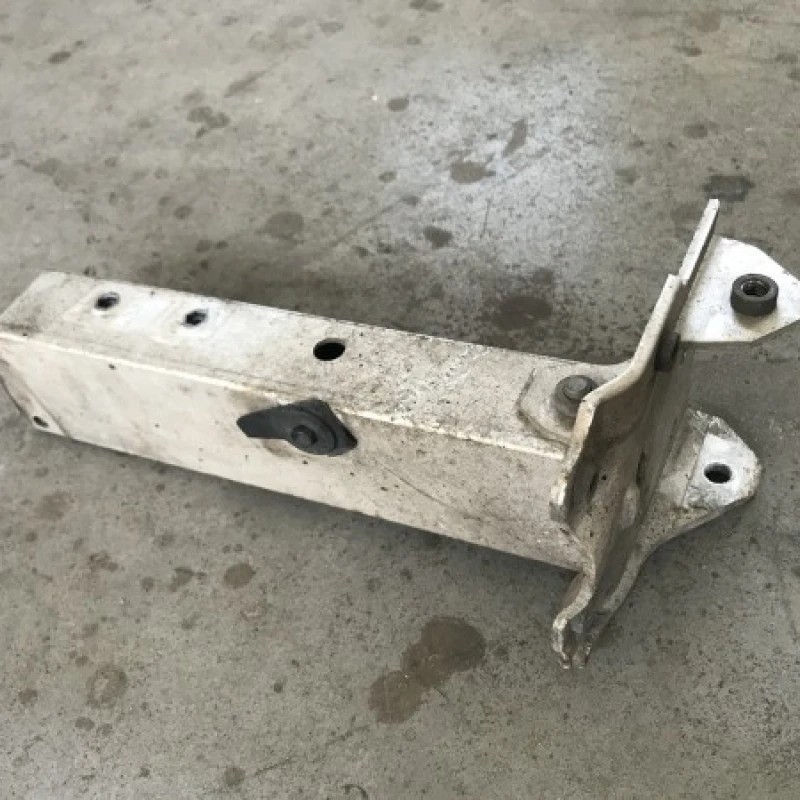 Intaritura bara fata extensie dr / BMW Seria 5 F10 2012 / Caroserie, oglinzi si faruri