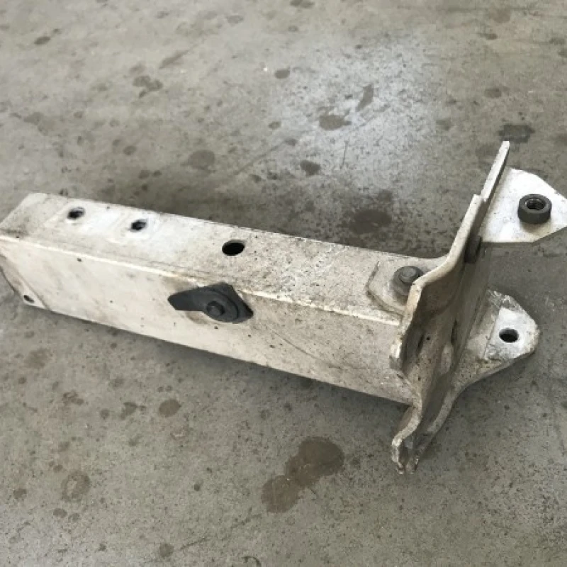 Intaritura bara fata extensie dr / BMW Seria 5 F10 2012 / Caroserie, oglinzi si faruri