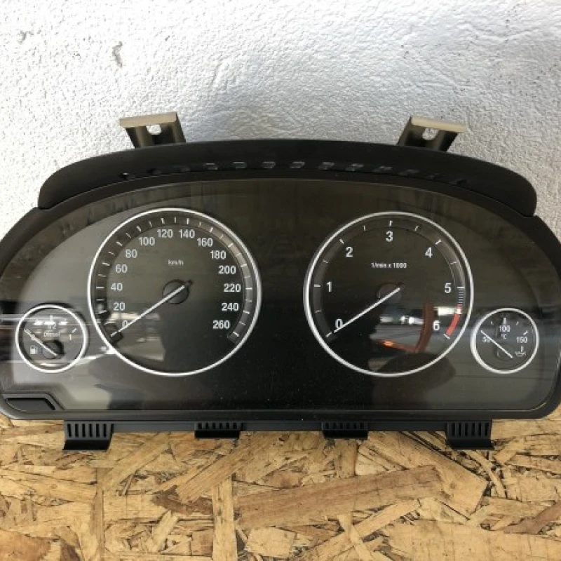 Ceas bord BMW 