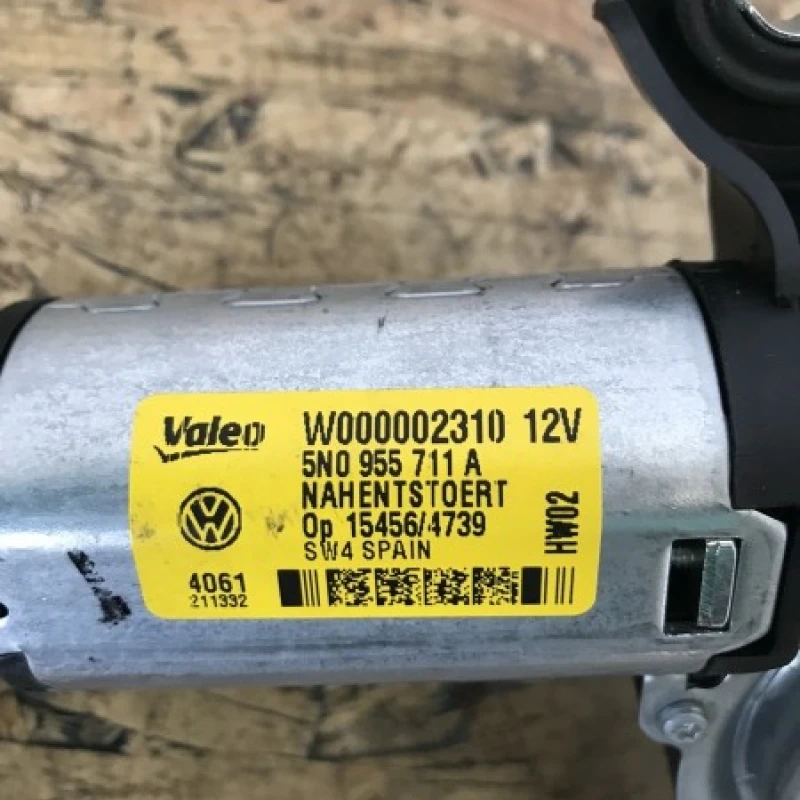 Motoras stergator luneta / Volkswagen Tiguan 5N 2011 / Caroserie, oglinzi si faruri