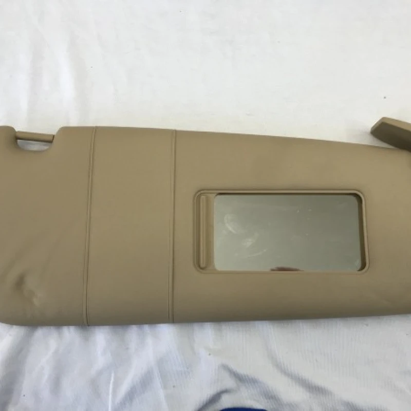 Parasolare dr / BMW Seria 5 E60 2008 / Interior
