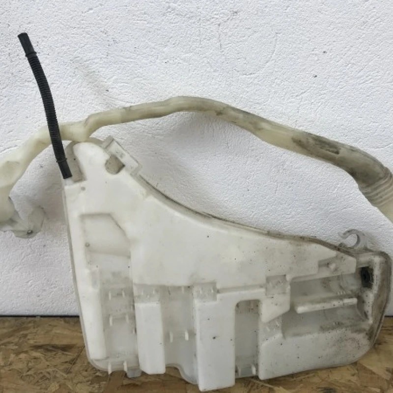 Vas spalator / BMW Seria 5 F10 2012 / Caroserie, oglinzi si faruri