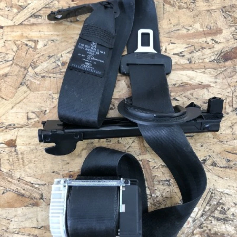 Centura de siguranta stanga spate Volkswagen 